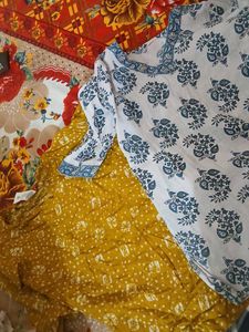 Women White Blue Floral Printed Cotton Kurti Summe