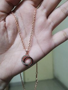 Elegant Circle Pendant Necklace