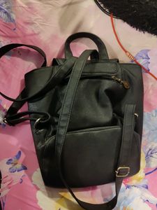 Black Bagpack