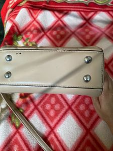 Cream Textured Handbag