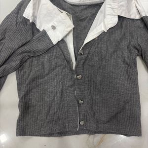 Chic Grey &amp; White Collared Top