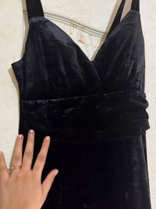 Elegant Black Velvet Maxi Dress