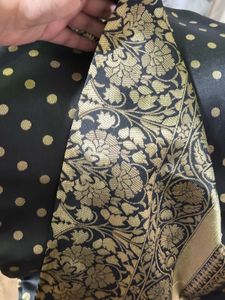 Elegant Black and Gold Brocade Fabric