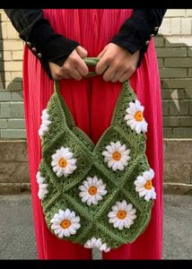 Crocheted green Daisy Tote Bag
