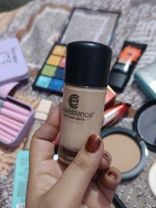 Makeup bundle