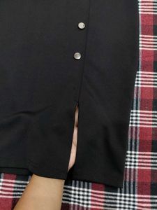 Chic Black Mini Skirt