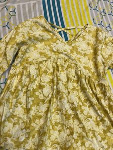 Floral Print Long Sleeve Top