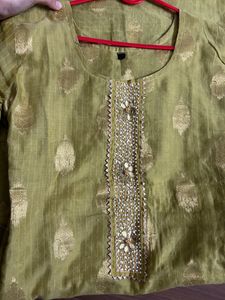 Double Astar Banarasi Suit
