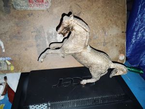 1kg RARE Aluminum Metal Horse Golden Colour