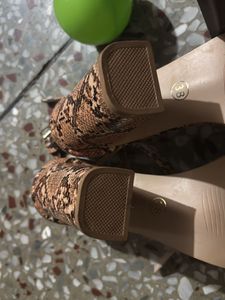Cheetah Print Wedges