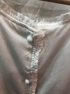 Classic White Button-Up Top🕶️👜