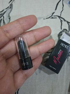 Lip Glo by Era Beauty( ununsed) +🎁