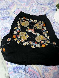 black tshirt