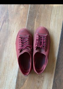 Maroon Textured Sneakers