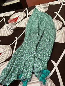 Green Floral stall with Tassels