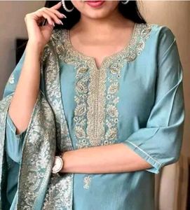 Elegant Embroidered Teal Kurti Set