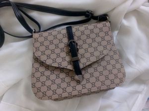Gucci Stylish Crossbody Bag(copy)