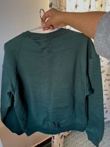 H&amp;M Forest Green Crewneck Sweatshirt