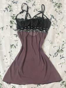 Elegant Lace Trim Chemise
