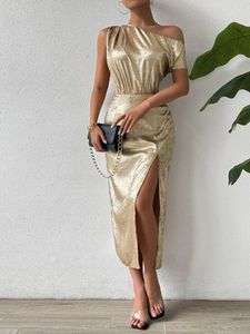 Elegant Gold One-Shoulder bodycon Dress