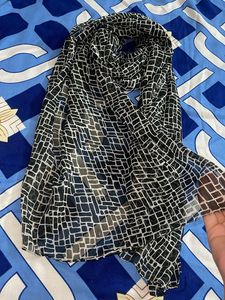 Black &amp; White Patterned Scarf