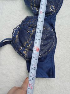 💚 32 D Size Pedded Bra