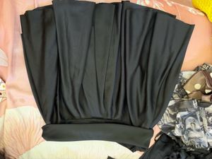Chic Black Pleated Mini Skirt