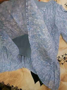 Beautiful Blue Crush Fabric Crop Top In Xl Size