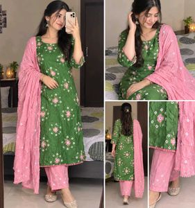 Green Bandhani Kurta Set with Pink Palazzo