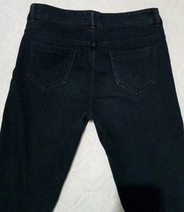 BLACK JEANS FOR HIGH WEST