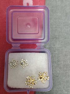 Set Of 2 Studded Earrings