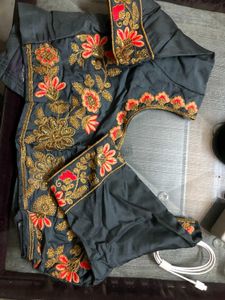 Mom's Zari Work Lehenga Choli