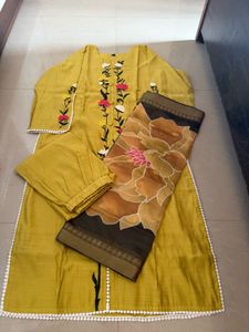 Embroidered Yellow Kurta