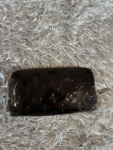 Louis vuitton Elegant Monogrammed Patent Leather W
