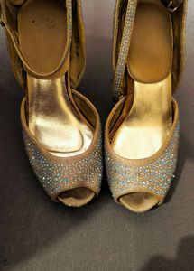 Sparkling Gold Peep-Toe Heels
