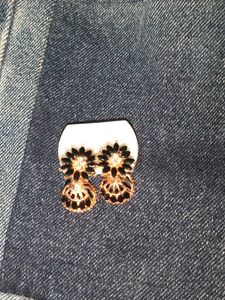 Elegant Black & Gold Jhumka Earrings