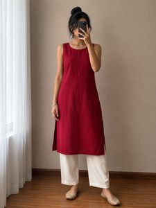 Elegant Red Sleeveless Kurta