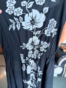 Black Floral Sleeveless Ethnic Gown