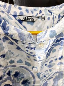 Blue And White Paisley Print Top, New Without Tag