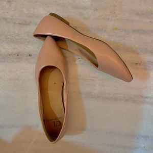 Nude Bellies/ballerinas By Carlton London Size UK7
