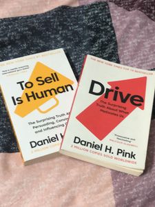 Daniel Pink Books - To Sell Is Human & Drive