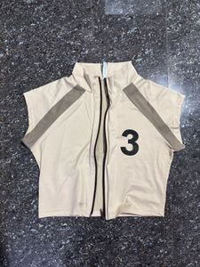 NEWME Sporty Cropped Zip-up Top