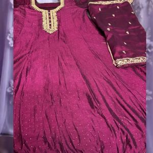 chudithar set with pant and dhupatta