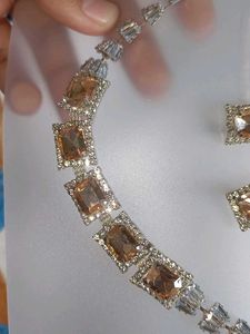 Stunning Rhinestone Necklace and Earring Set