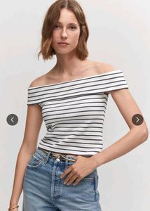 Striped Off-Shoulder Top(Size M)