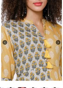 Vishudh Colorblocked A-Line Kurta