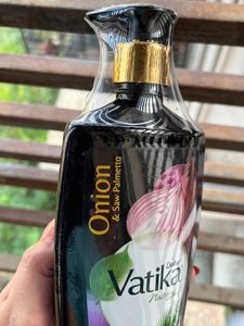 Dabur Vatika Onion Hair Fall Control Shampoo - 640ml | Up to 97% Hair Fall Reduction I With Onion and Saw Palmetto I No Nasties Shampoo | Fortified with Vitamin E &amp; Pro-Vitamin B5