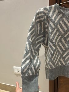Geometric Pattern Knit Sweater