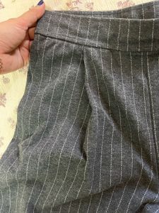 Chic Pinstripe Wide-Leg Pants