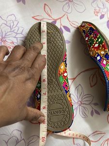 Size Mentioned Is 10 On Footwear Plz Check